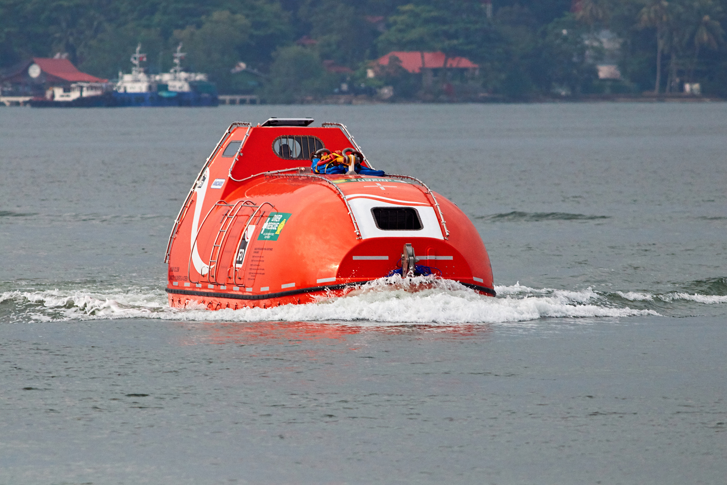 A self-propelled hyperbaric lifeboat in water during trial