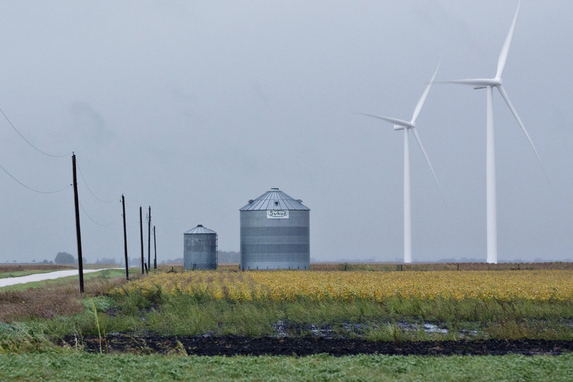 Wind turbines stand on property used by EDP Renewables North America LLC Lost Lakes Wind Farm in Milford, Iowa, U.S., on Thursday, Sept. 15, 2016.  Photographer: Daniel Acker/Bloomberg