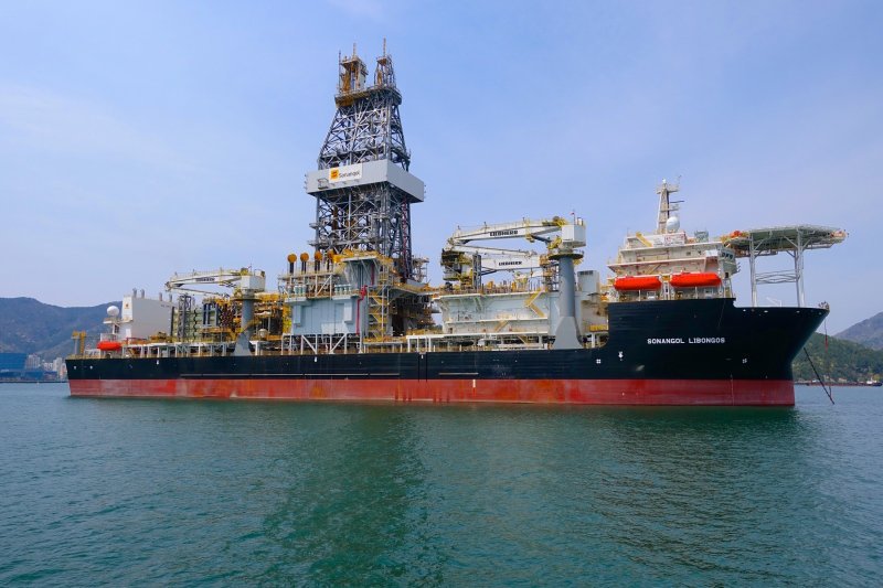 Eni scores light oil find offshore Angola - News for the ...